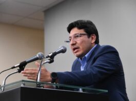 Gobierno socializa una propuesta para modificar la Ley de Hidrocarburos